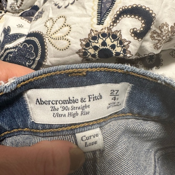 Abercrombie & Fitch curve love 90s straight jean, size 27 - Picture 8 of 9